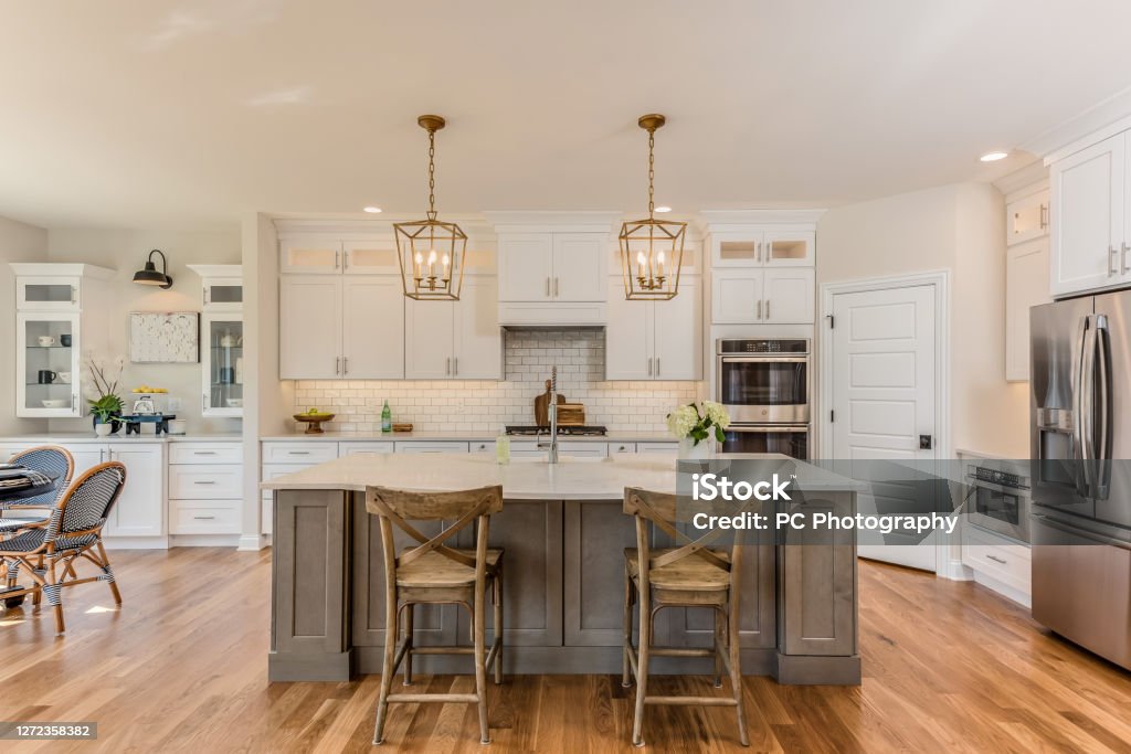 Cabinet Refacing & Refinishing